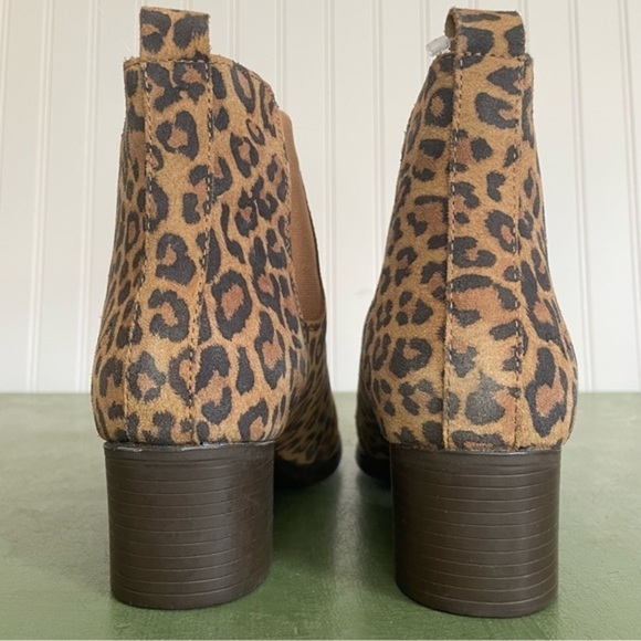 NWT Bos & Co. RECAP Waterproof Faux Leopard Leather Chelsea Boots *Portugal* - Picture 5 of 15